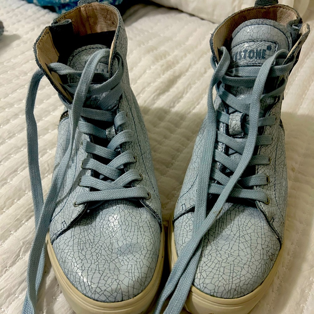 Like new light sky blue Blackstone LL78 leather high top sneakers.